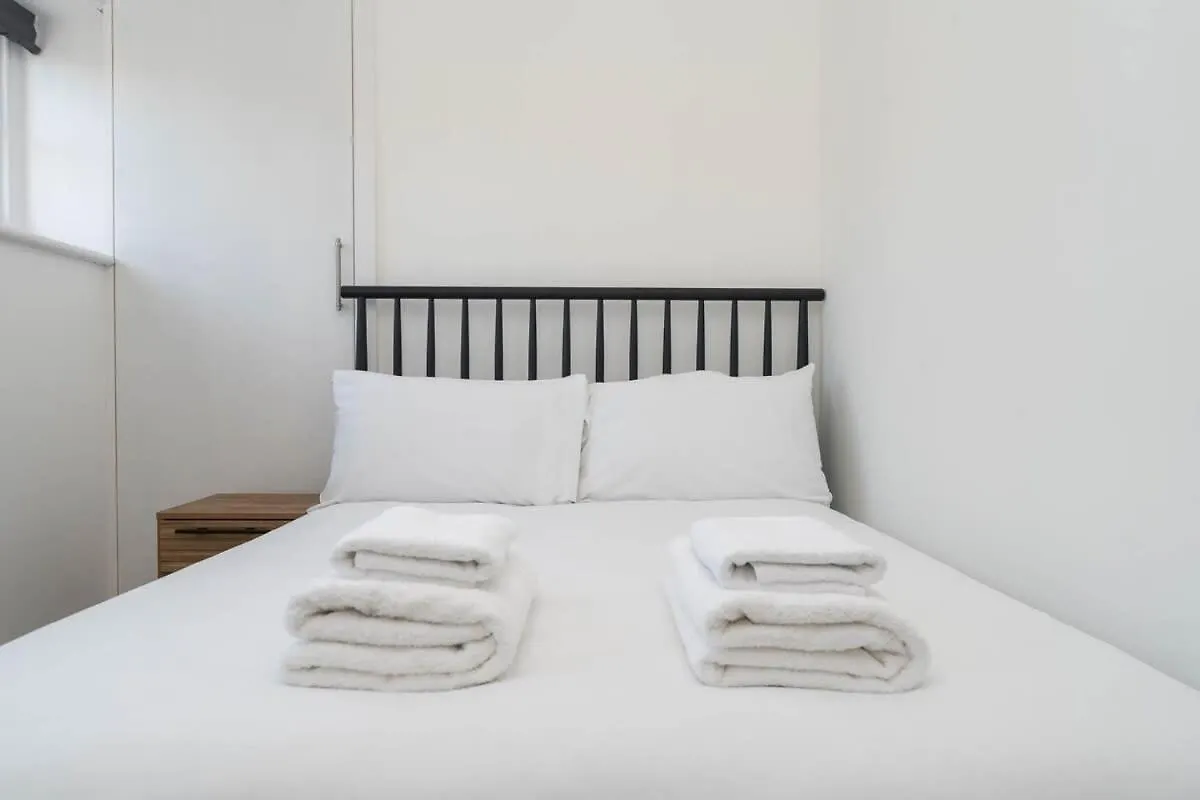 Host & Stay - Sackville Apartment ブライトン