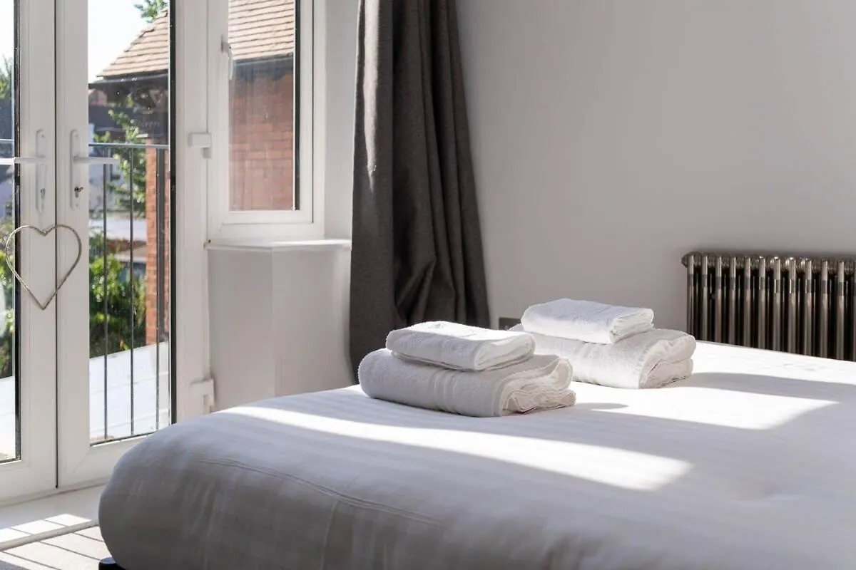 Host & Stay - Sackville Apartment Brighton